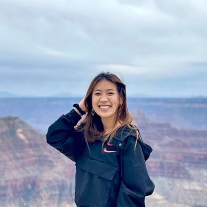 Meet your Posher, Stephanie